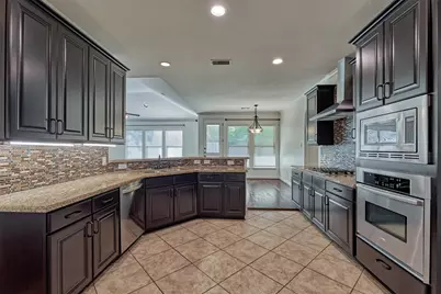 18718 Bella Cascata, Shenandoah, TX 77381 - Photo 14