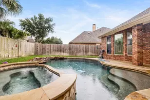 2512 W Ranch Dr, Friendswood, TX 77546 - Photo 36