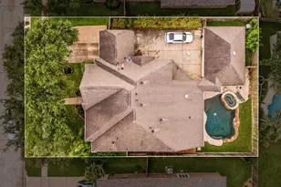 2512 W Ranch Dr, Friendswood, TX 77546 - Photo 36