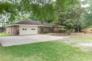 203 Sassafras, Village Mills, TX 77663 - Photo 2