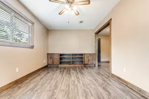 308 Gibbs St, Devers, TX 77538 - Photo 8