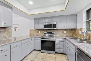 6517 S Briar Bayou Dr, Houston, TX 77072 - Photo 10