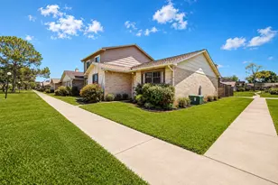 6517 S Briar Bayou Dr, Houston, TX 77072 - Photo 2