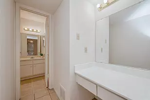 8201 Richmond Ave, Houston, TX 77063 - Photo 32