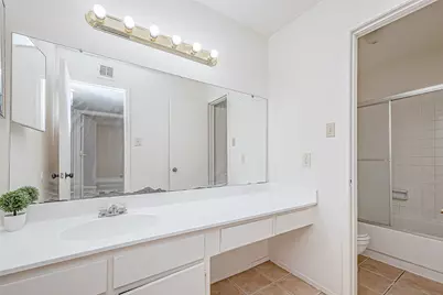 8201 Richmond Avenue #64, Houston, TX 77063 - Photo 26