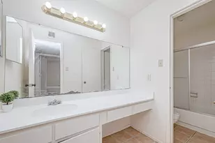 8201 Richmond Ave, Houston, TX 77063 - Photo 26