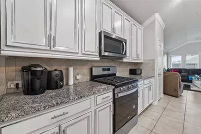 526 Heron Bay Circle, La Porte, TX 77571 - Photo 4