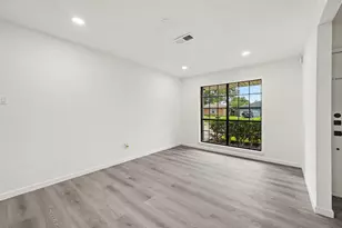 7607 Grape St, Houston, TX 77074 - Photo 12