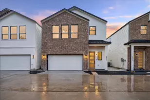 5819 Outer Banks St, Houston, TX 77091 - Photo 2
