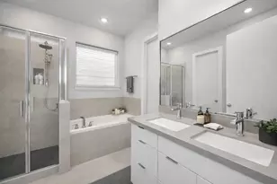 608 Thornton Rd, Houston, TX 77018 - Photo 10