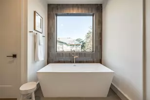 2213 Whitney St, Houston, TX 77006 - Photo 34