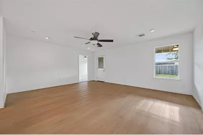 653 Nelson Street, Sealy, TX 77474 - Photo 10