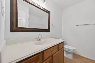 653 Nelson St, Sealy, TX 77474 - Photo 22