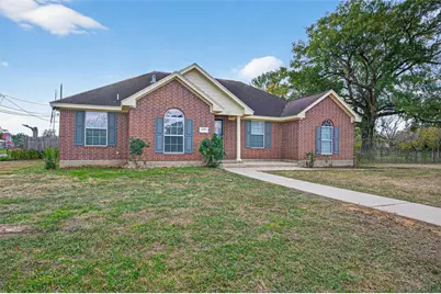 653 Nelson Street, Sealy, TX 77474 - Photo 2