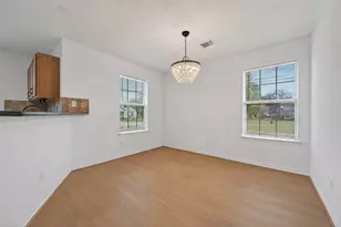 653 Nelson St, Sealy, TX 77474 - Photo 18