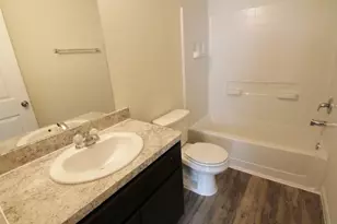 5454 Quail Cove Ln, Houston, TX 77053 - Photo 6