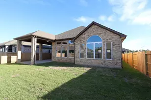 124 Silverbow Crk Wy, Conroe, TX 77304 - Photo 2