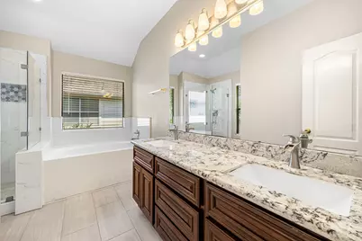5610 Brazos Springs Drive, Sugar Land, TX 77479 - Photo 20