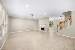 5610 Brazos Springs Dr, Sugar Land, TX 77479 - Photo 6