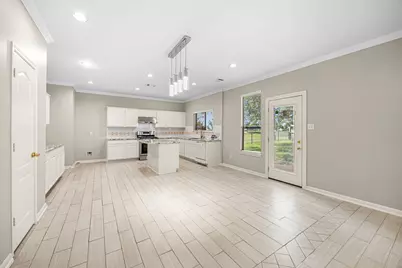 5610 Brazos Springs Drive, Sugar Land, TX 77479 - Photo 8