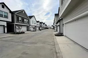 6712 Parker Oaks Ln, Houston, TX 77076 - Photo 6