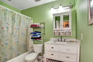 8642 Flower Path St, Houston, TX 77044 - Photo 22