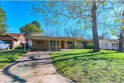 1126 10th Street, Hempstead, TX 77445 - Photo 2