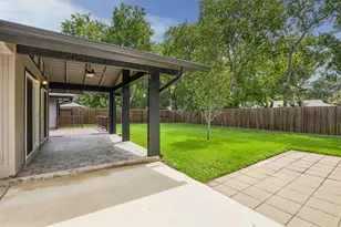 1446 Davon Ln, Houston, TX 77058 - Photo 30