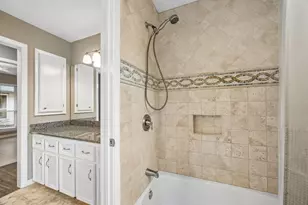 1446 Davon Ln, Houston, TX 77058 - Photo 28