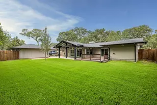 1446 Davon Ln, Houston, TX 77058 - Photo 34