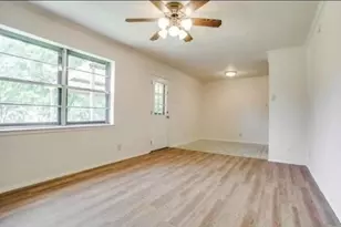 11204 Erich Dr, Balch Springs, TX 75180 - Photo 4