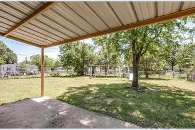 11204 Erich Drive, Balch Springs, TX 75180 - Photo 12
