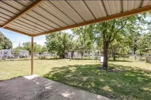 11204 Erich Dr, Balch Springs, TX 75180 - Photo 12