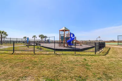 3204 Camp Hulen Drive, Palacios, TX 77465 - Photo 14