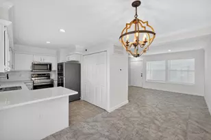 1221 Cedar Post Ln, Houston, TX 77055 - Photo 2