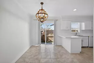 1221 Cedar Post Ln, Houston, TX 77055 - Photo 8