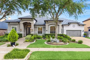 502 Olmstead Park Dr, Sugar Land, TX 77479 - Photo 2