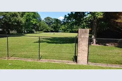 1115 Langham Road, Beaumont, TX 77707 - Photo 4