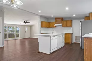 9623 Meadowvine Dr, Houston, TX 77044 - Photo 12