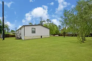 9623 Meadowvine Dr, Houston, TX 77044 - Photo 40