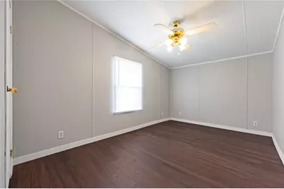 9623 Meadowvine Drive, Houston, TX 77044 - Photo 32