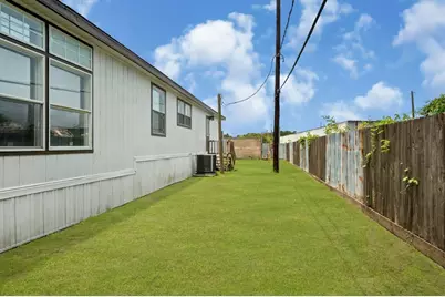 9623 Meadowvine Drive, Houston, TX 77044 - Photo 36