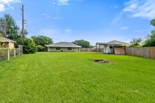 116 N Tammye Ln, Madisonville, TX 77864 - Photo 18