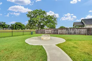 411 S Amherst Dr, West Columbia, TX 77486 - Photo 36
