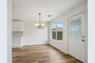 4419 Crossvine Avenue, Baytown, TX 77521 - Photo 6