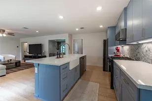 1218 Shadeland Dr, Houston, TX 77043 - Photo 14