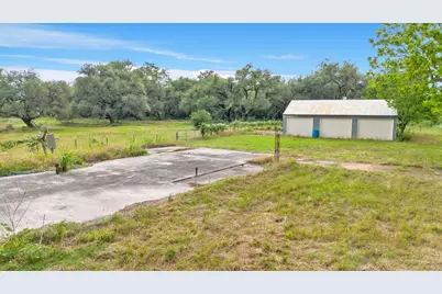 4882 E US Highway 90A, Alleyton, TX 78935 - Photo 8