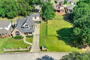 6971 Breezy Point, Willis, TX 77318 - Photo 2