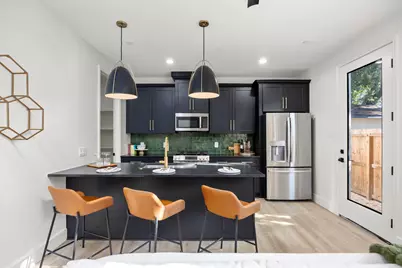 4611 Dewberry Street Street #C, Houston, TX 77021 - Photo 10