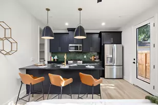 4611 Dewberry Street St, Houston, TX 77021 - Photo 10